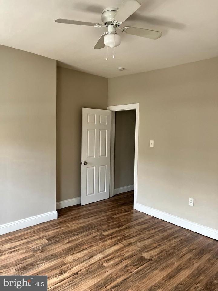 6171 Glenmore Ave - Photo 2 of 6