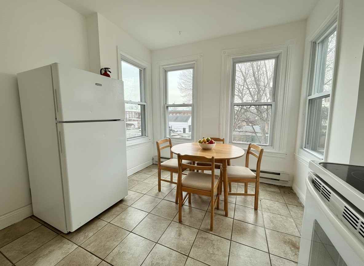636 W Lafayette St #2 - Photo 2 of 16