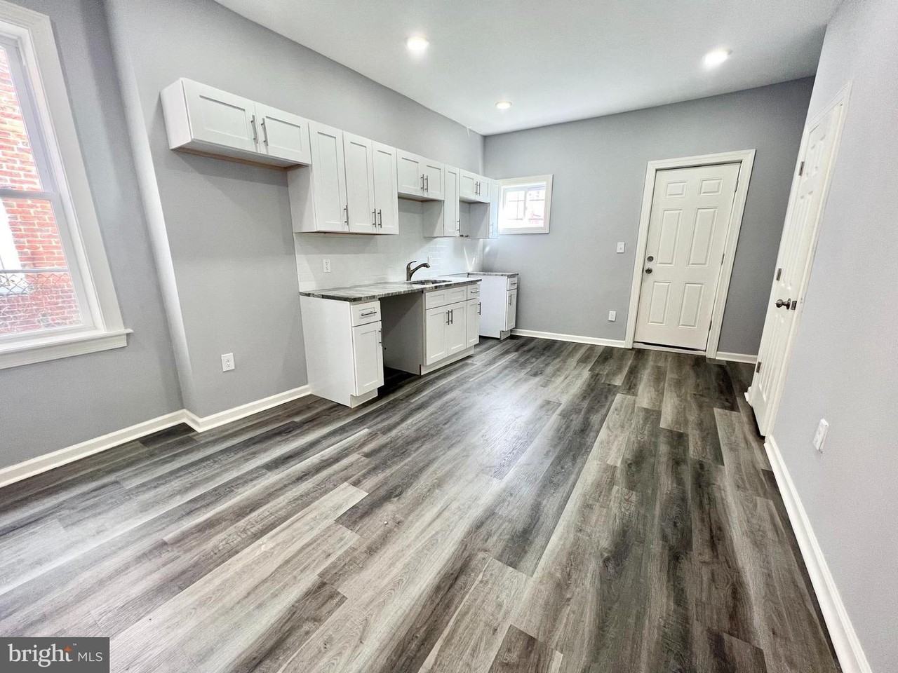 5532 Chancellor St - Photo 4 of 14