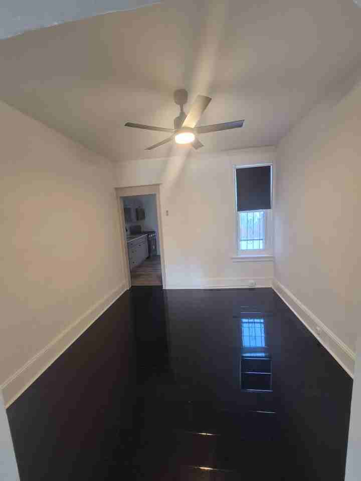 323 N Edgewood St - Photo 3 of 17