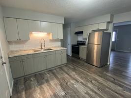 featured image of 5428 N Division St #5428