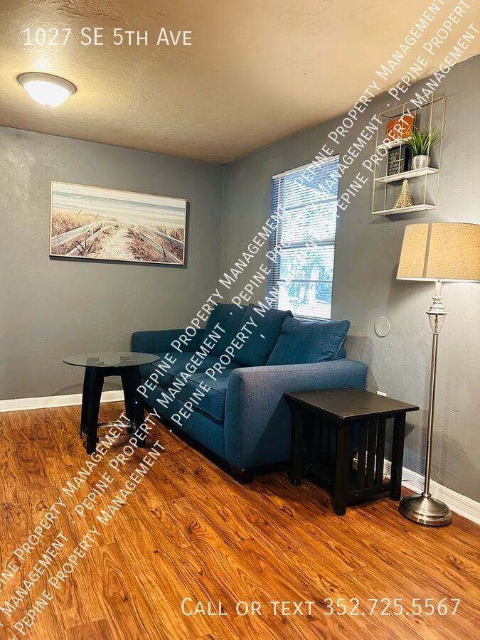 1027 Se 5th Ave - Photo 2 of 20