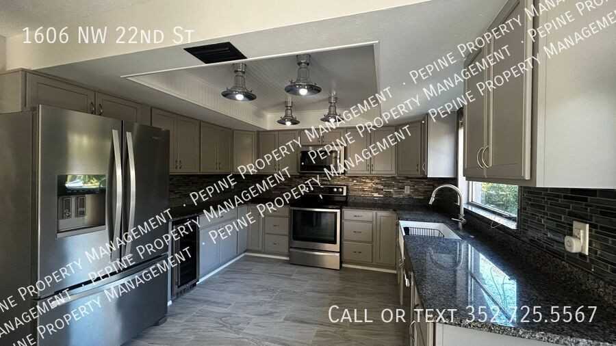 1606 Nw 22nd St - Photo 2 of 42