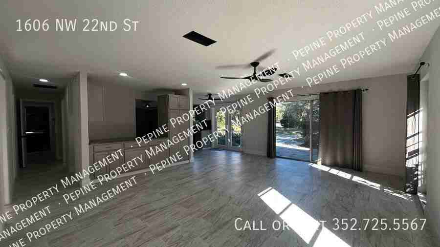1606 Nw 22nd St - Photo 3 of 42