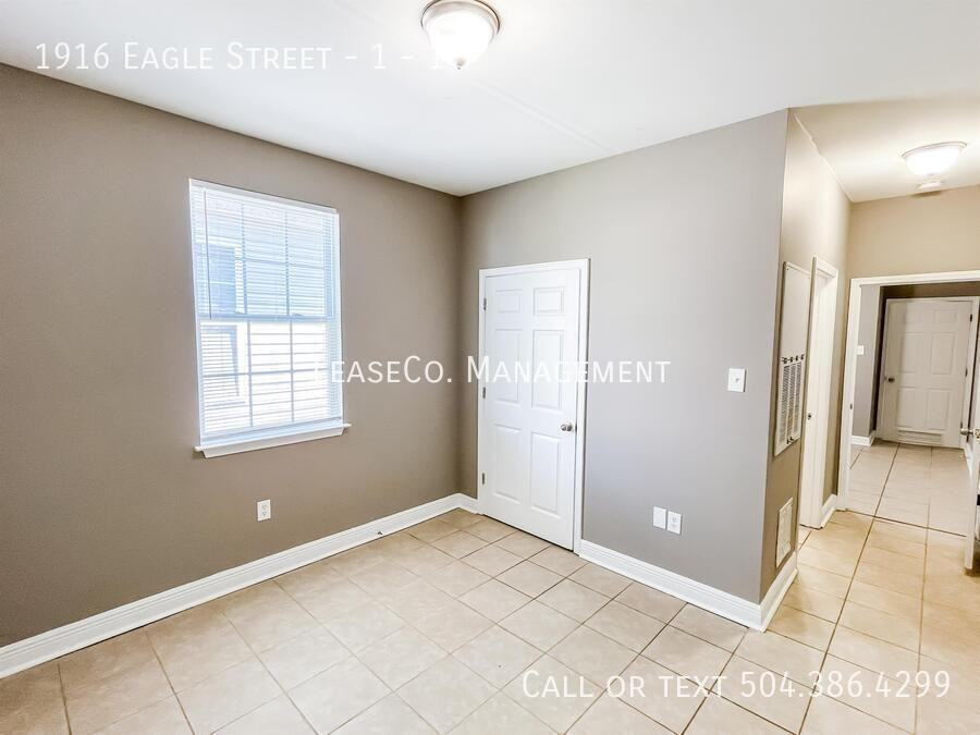 1916 Eagle St #1 - Photo 4 of 32