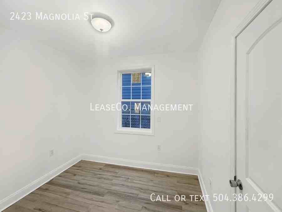 2423 Magnolia St - Photo 3 of 7
