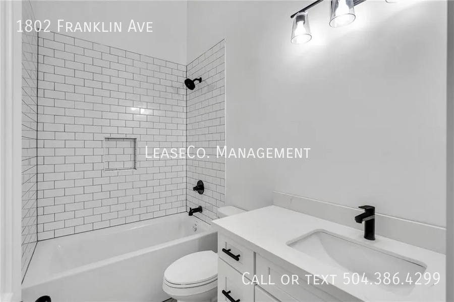 1802 Franklin Ave - Photo 3 of 6