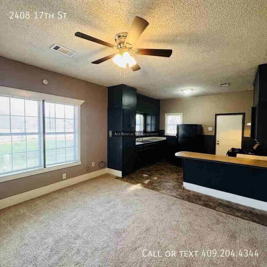 2408 17th St - Photo 3 of 14