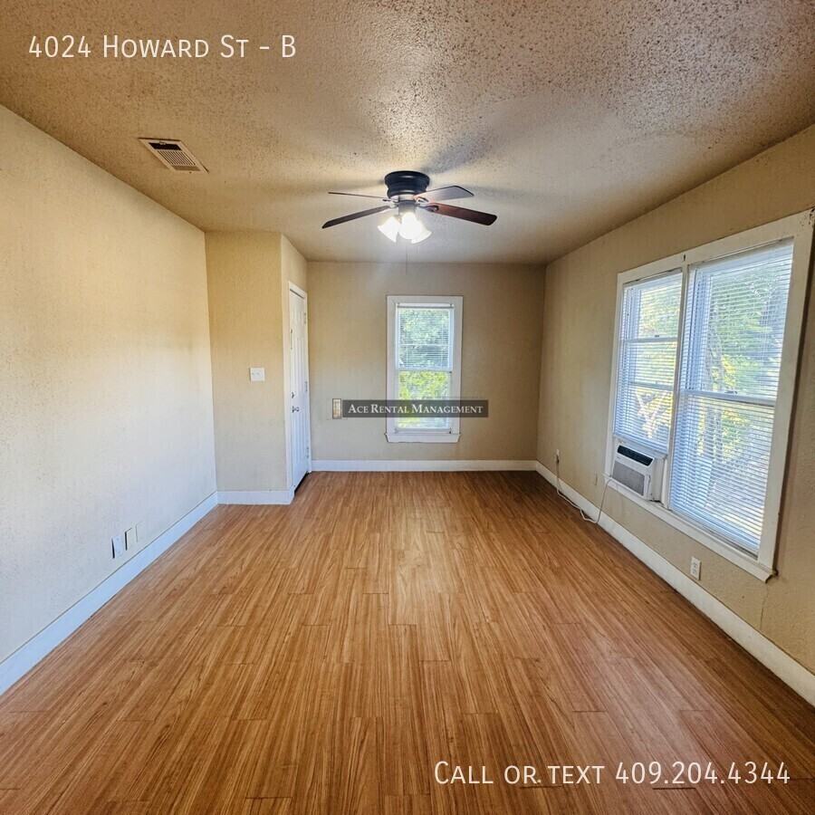 4024 Howard St #B - Photo 3 of 12