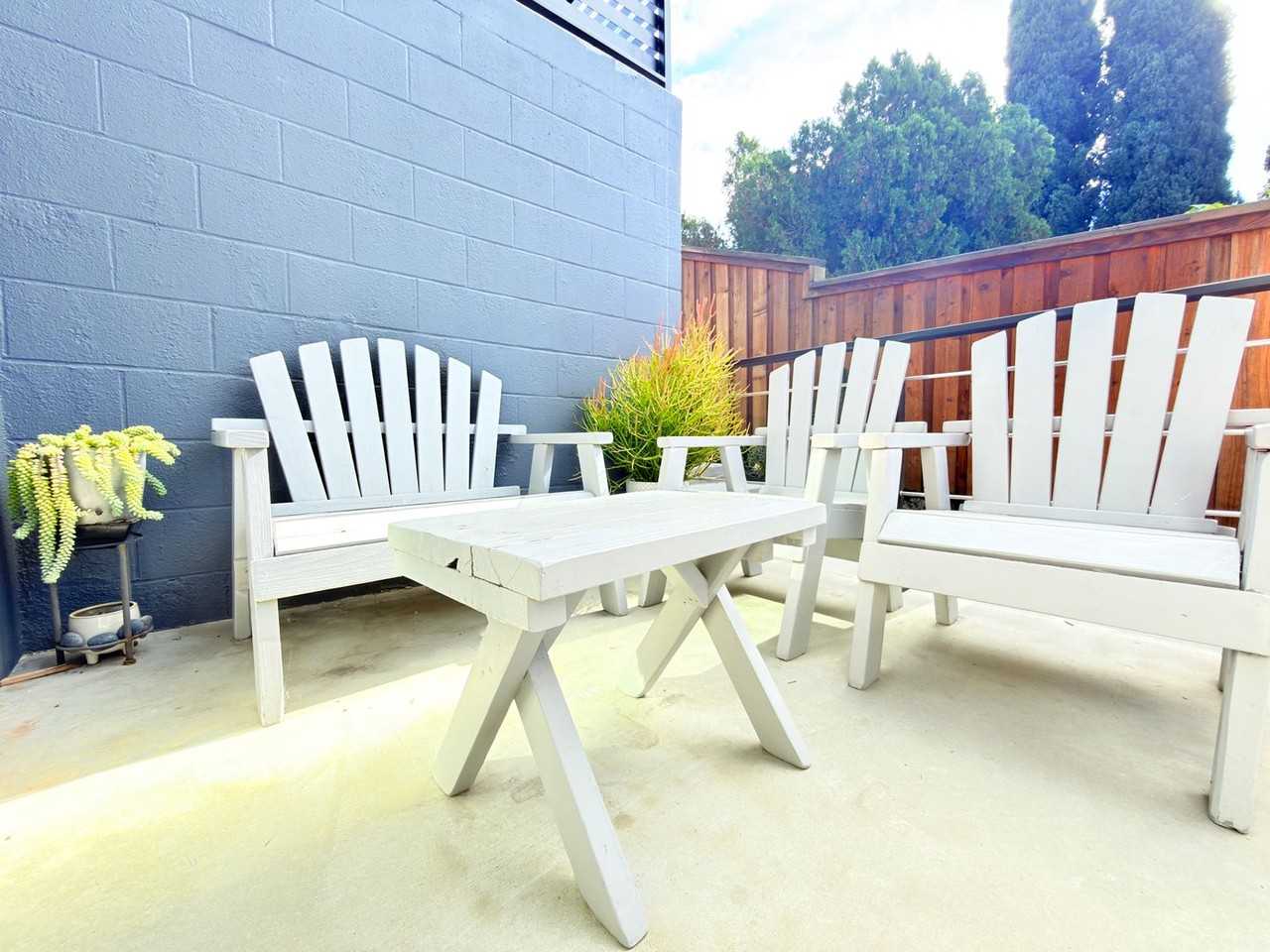 341 Marie Ave - Photo 2 of 13