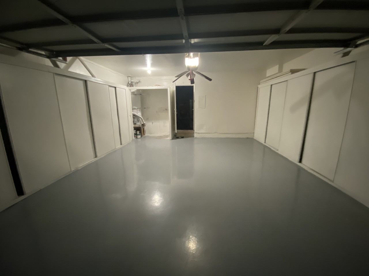 9601 Woodman Ave - Photo 3 of 48