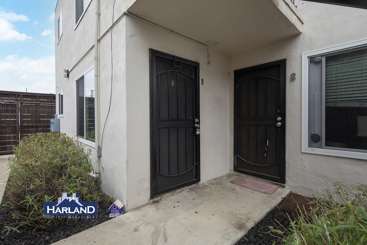 4515 Bancroft St - Photo 2 of 10