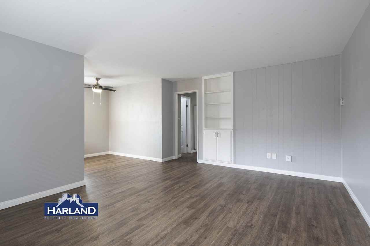 4515 Bancroft St - Photo 3 of 10