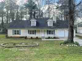 featured image of 2123 Amherst Trl Se