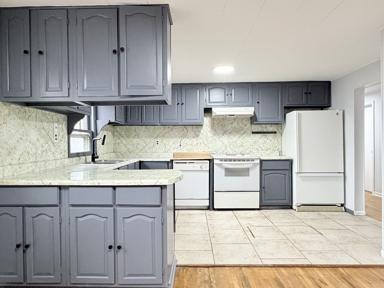 474 Chilver Rd #6 - Photo 5 of 28