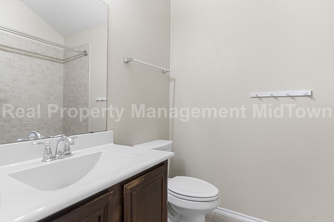 2035 Karsen Ln - Photo 6 of 31