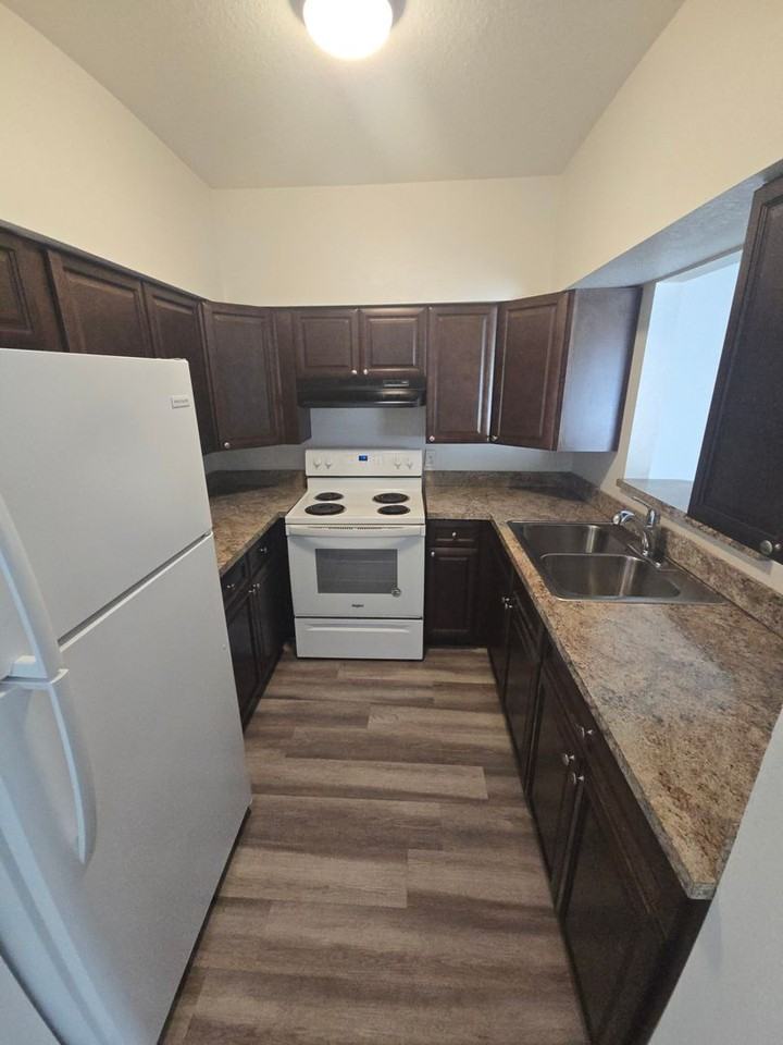 Mediterranean Villas - Photo 2 of 8