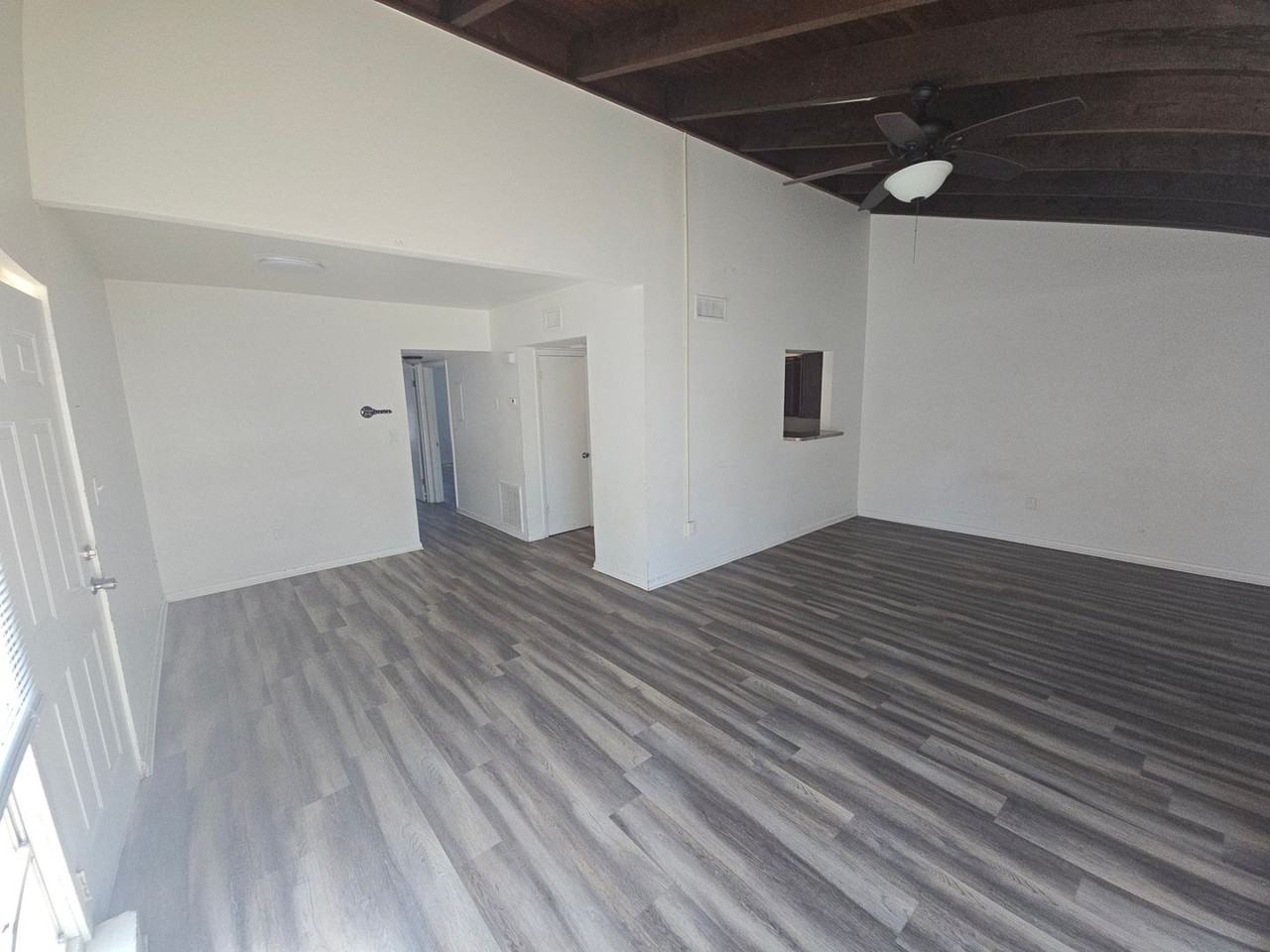 Mediterranean Villas - Photo 3 of 8