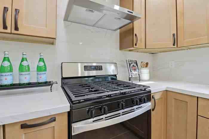 2272 Shadowtree Dr - Photo 5 of 14