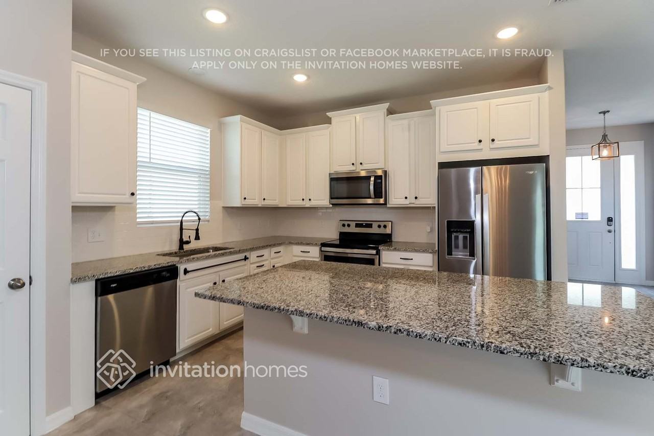 1708 Felicity Ln - Photo 4 of 16