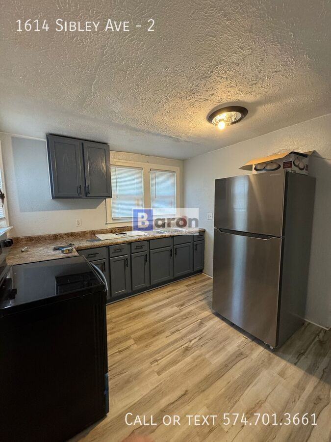 1614 Sibley Ave #2 - Photo 3 of 10