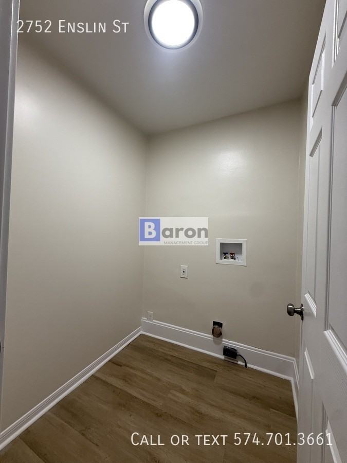 2752 Enslin St - Photo 6 of 21