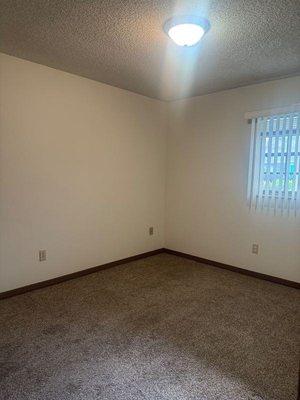 1438 E 1st Ave - Photo 7 of 10