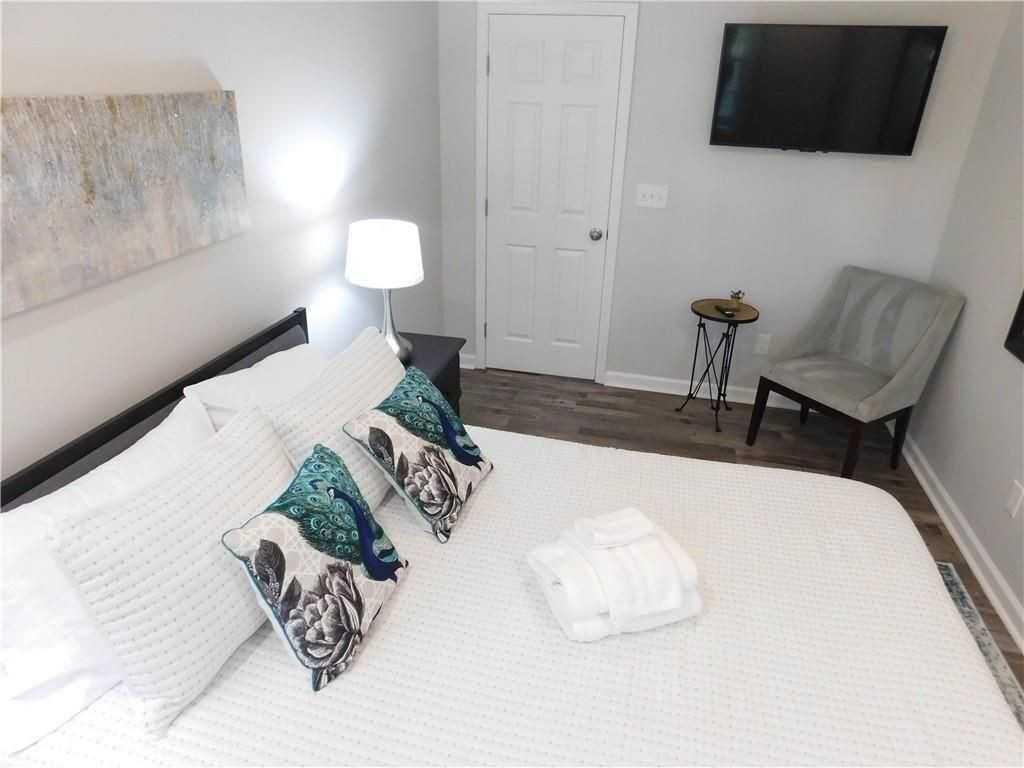 213 Claire Dr ##B - Photo 6 of 17