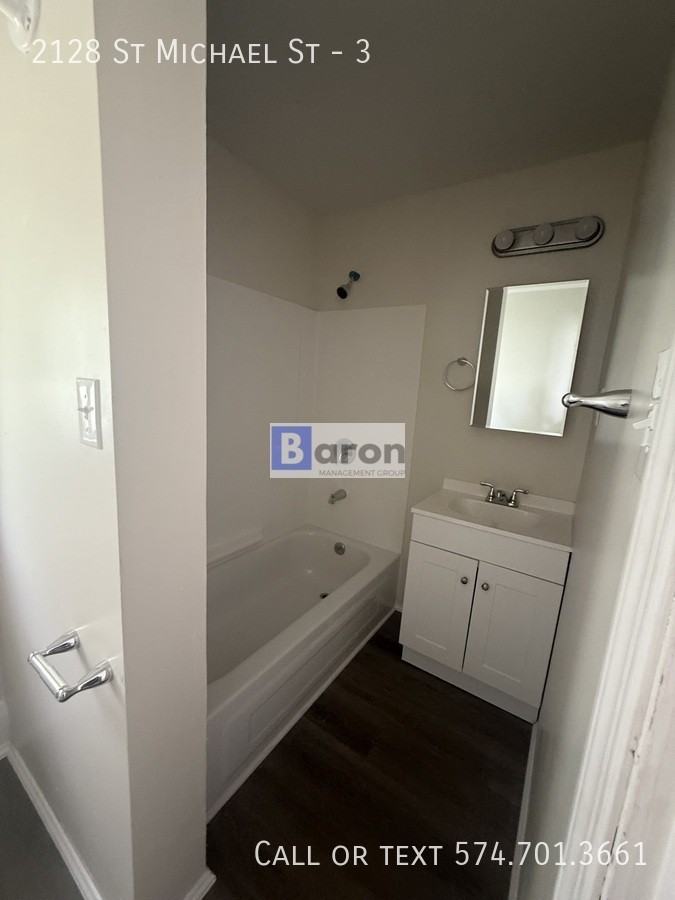 2128 Saint Michael St #3 - Photo 3 of 9