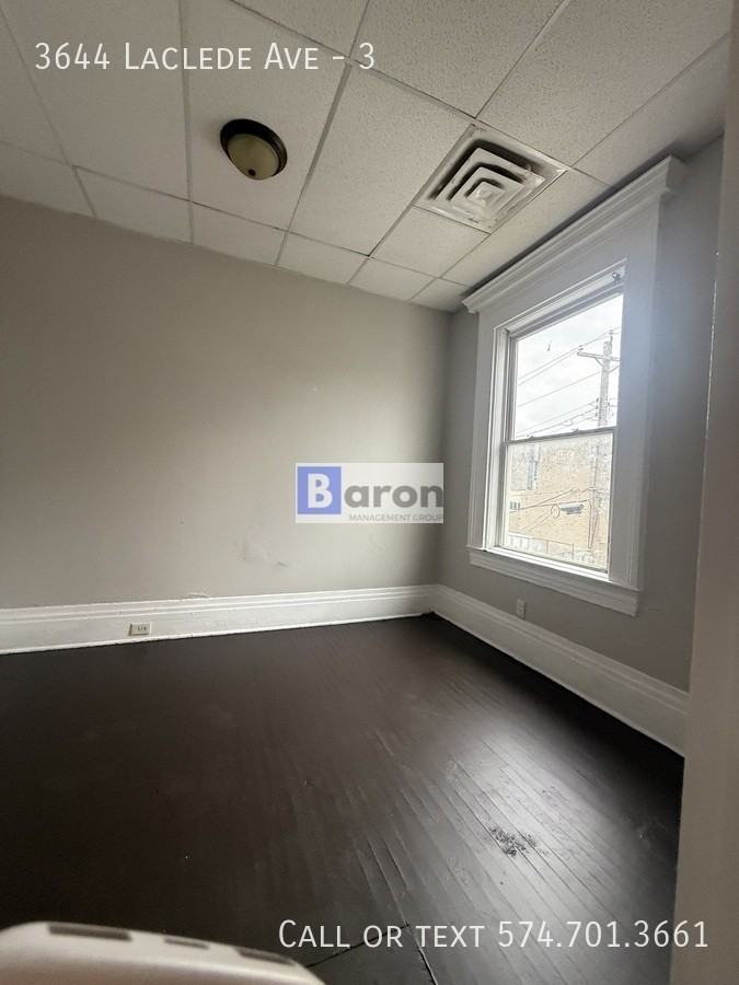 3644 Laclede Ave #3 - Photo 3 of 5