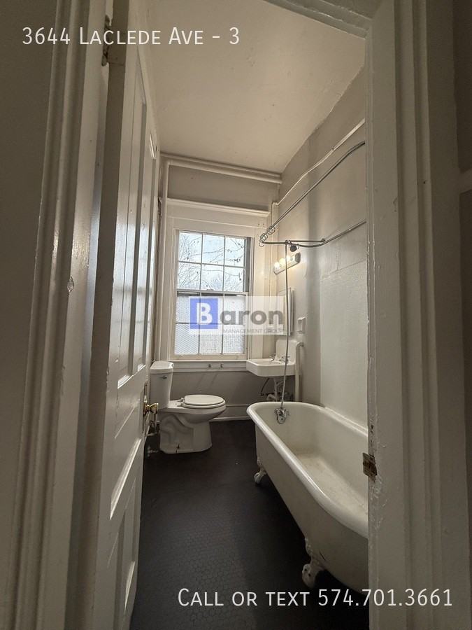 3644 Laclede Ave #3 - Photo 4 of 5