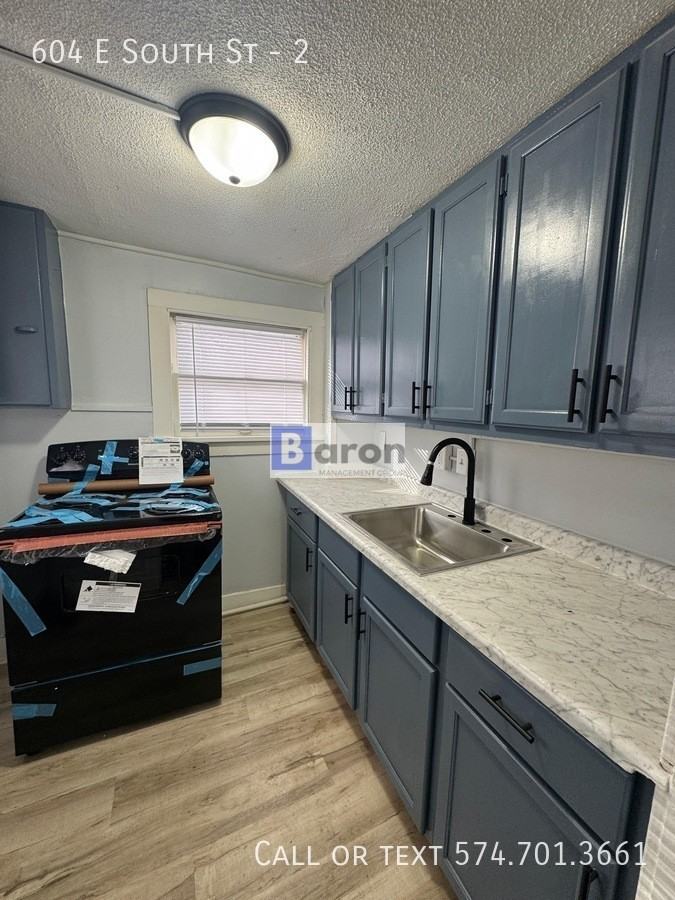 604 E South St #2 - Photo 5 of 9