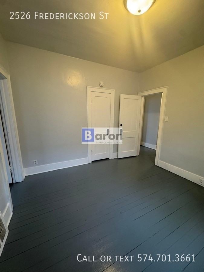 2526 Fredrickson St - Photo 4 of 8