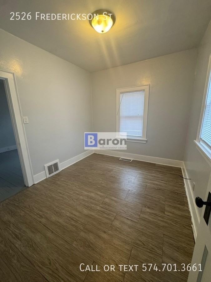 2526 Fredrickson St - Photo 7 of 8