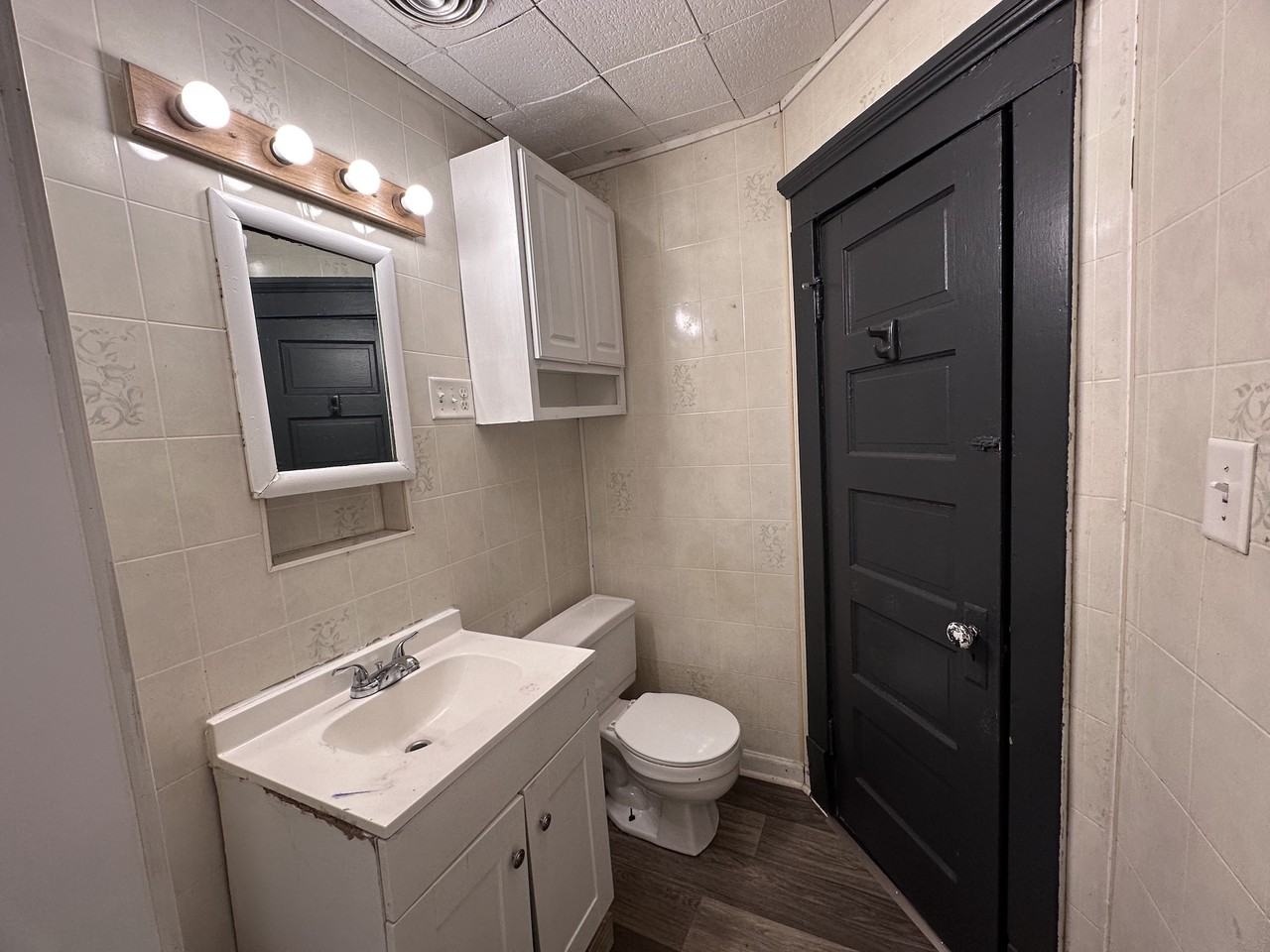 107 S State St #N - Photo 6 of 17