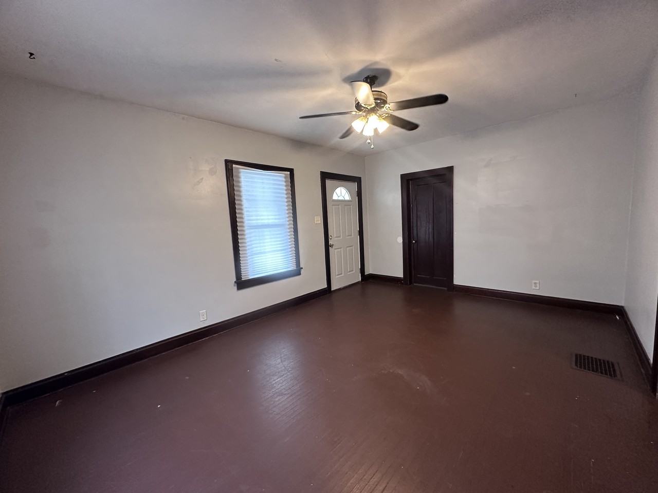 1309 N Grant St - Photo 7 of 15