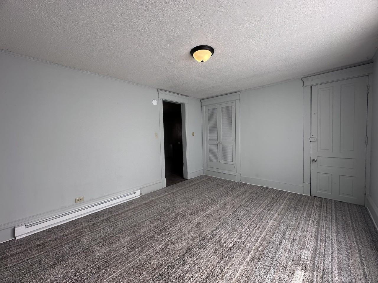 101 E Center St - Photo 6 of 13