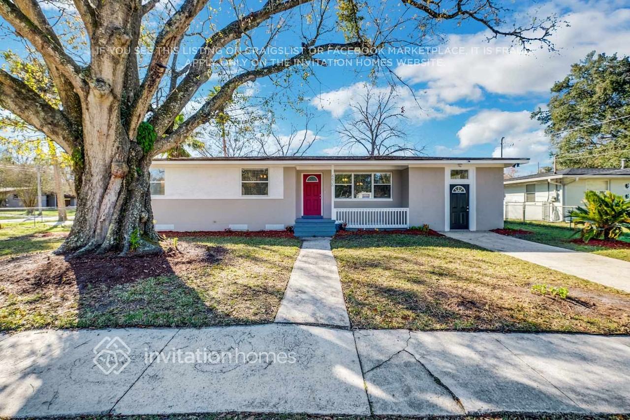 4836 Andromeda Rd - Photo 3 of 28