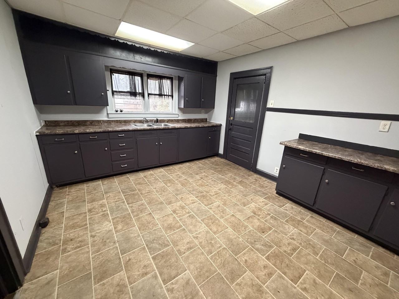 129 S Griffin St #S - Photo 2 of 15