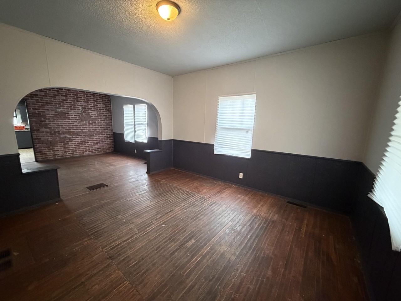 129 S Griffin St #S - Photo 6 of 15