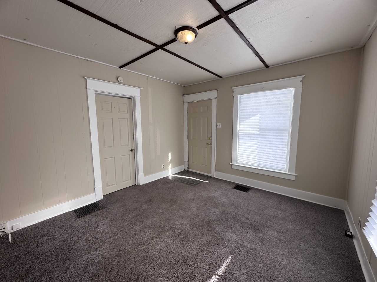 124 N Beard St #N - Photo 7 of 13