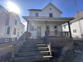 featured image of 607 E Penn St #E