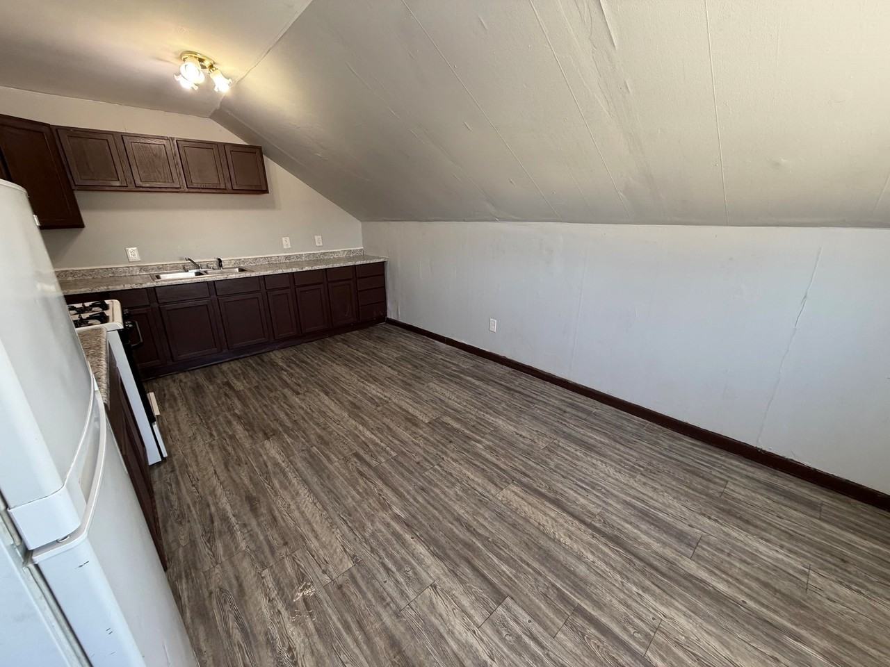 42 Cronkhite Ave - Photo 2 of 13