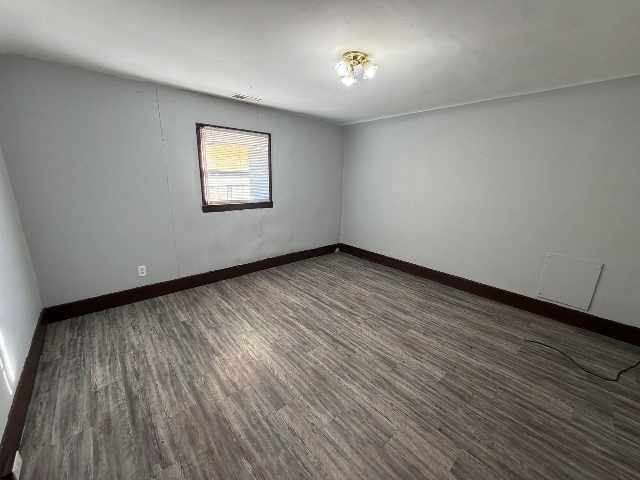 42 Cronkhite Ave - Photo 6 of 13