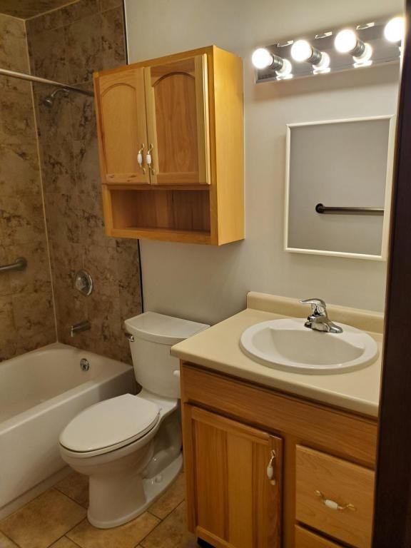 60 Fredericka St #1 - Photo 4 of 17