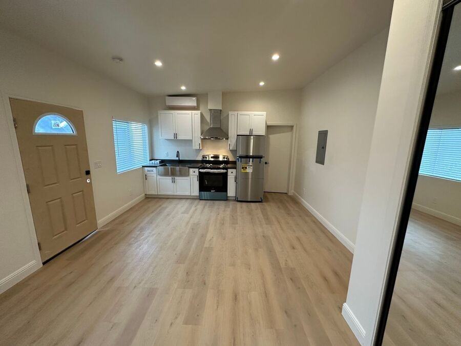 6612 Telegraph Ave - Photo 4 of 14