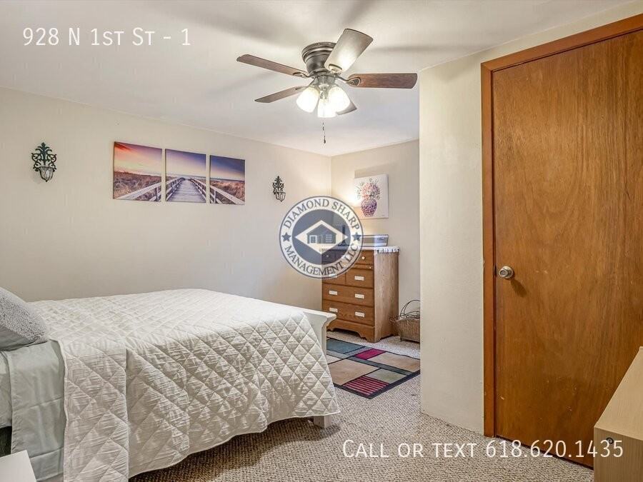 928 N 1st St #1 - Photo 6 of 21