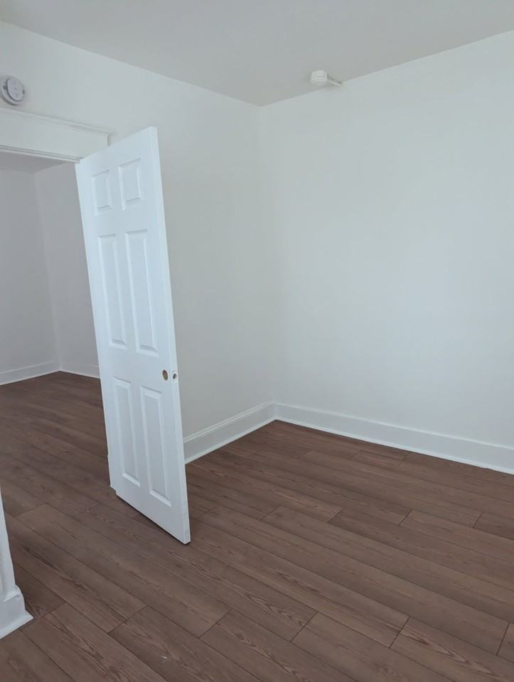 152 Oak St #1N - Photo 5 of 7