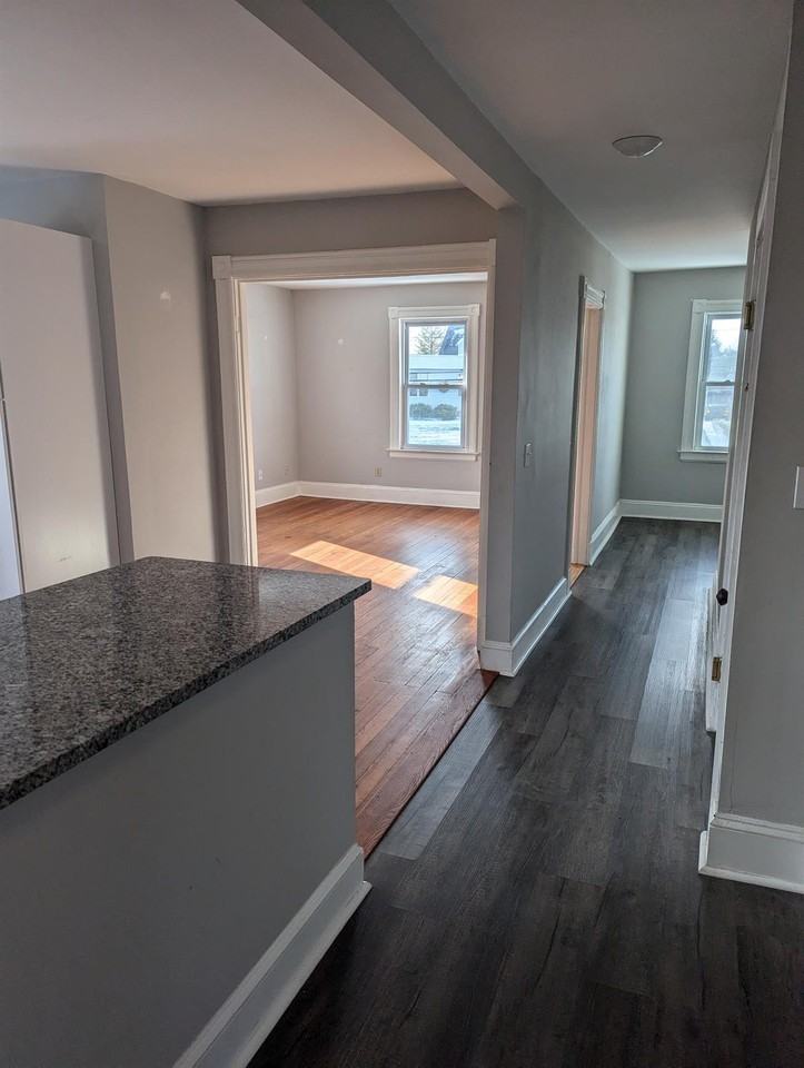 419 New London Tpke - Photo 7 of 9