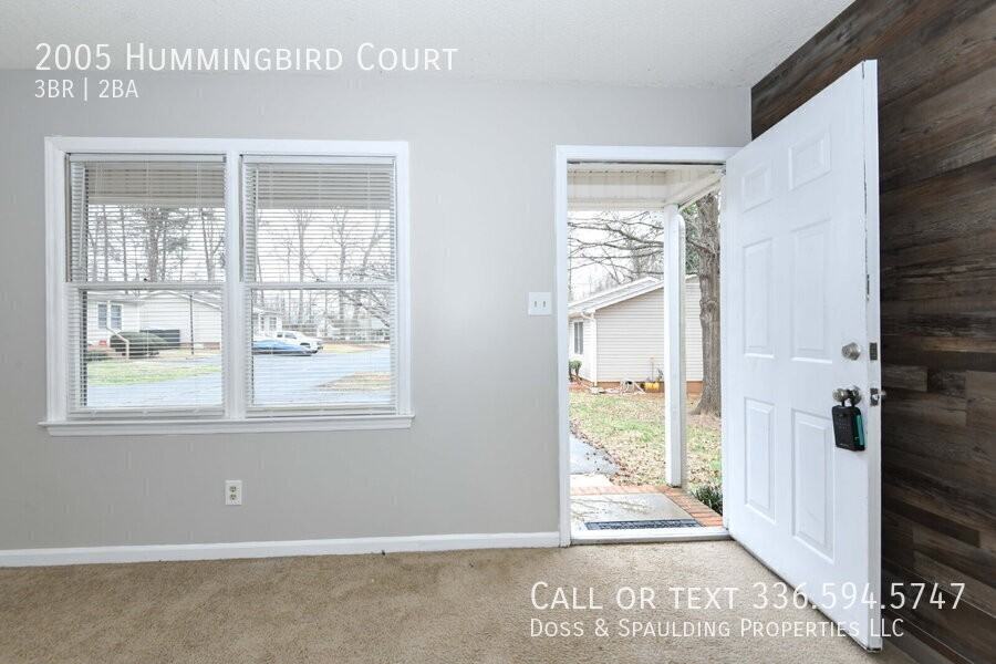 2005 Hummingbird Ct - Photo 4 of 27